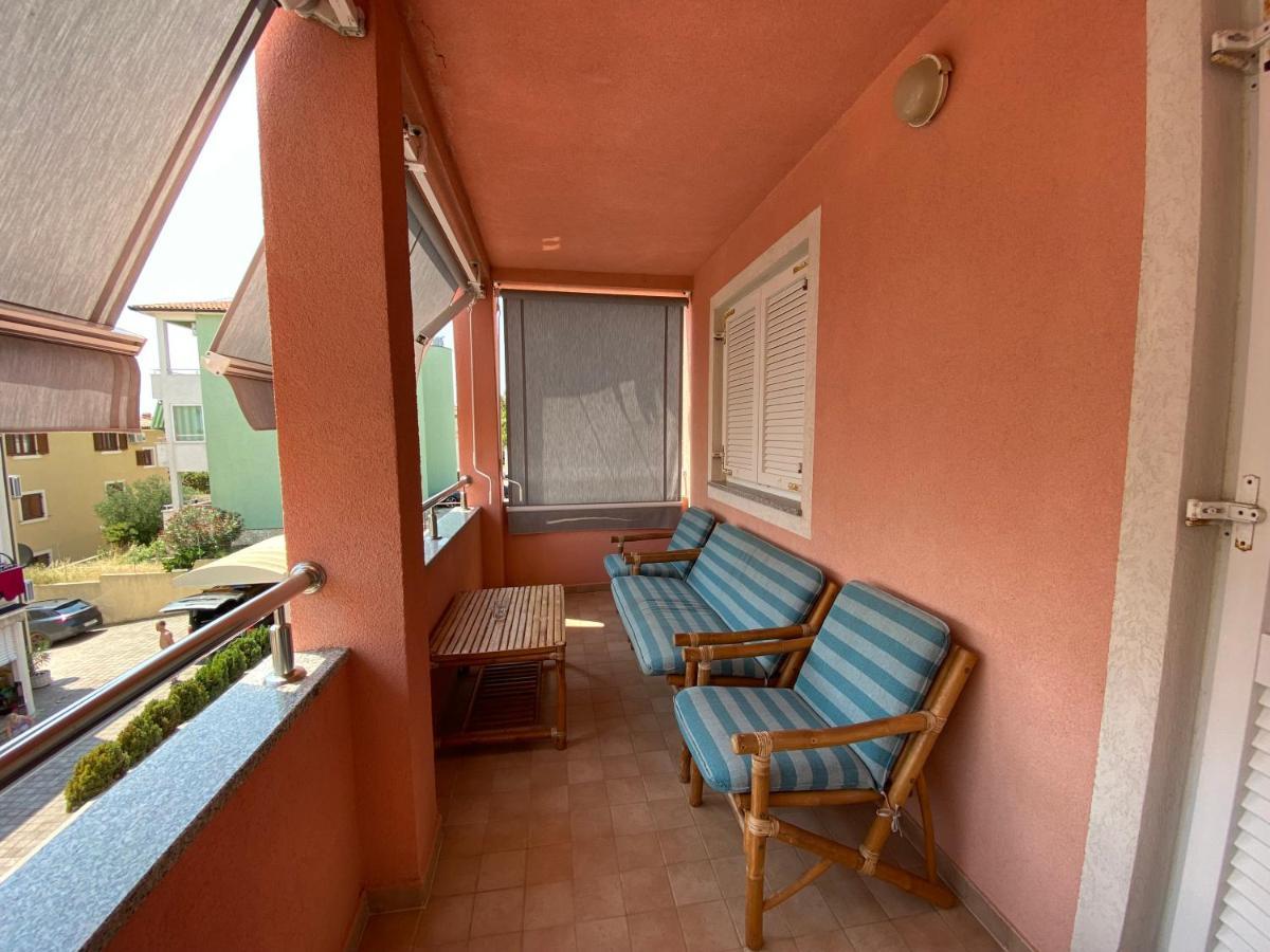 Appartement Molnar à Premantura Extérieur photo